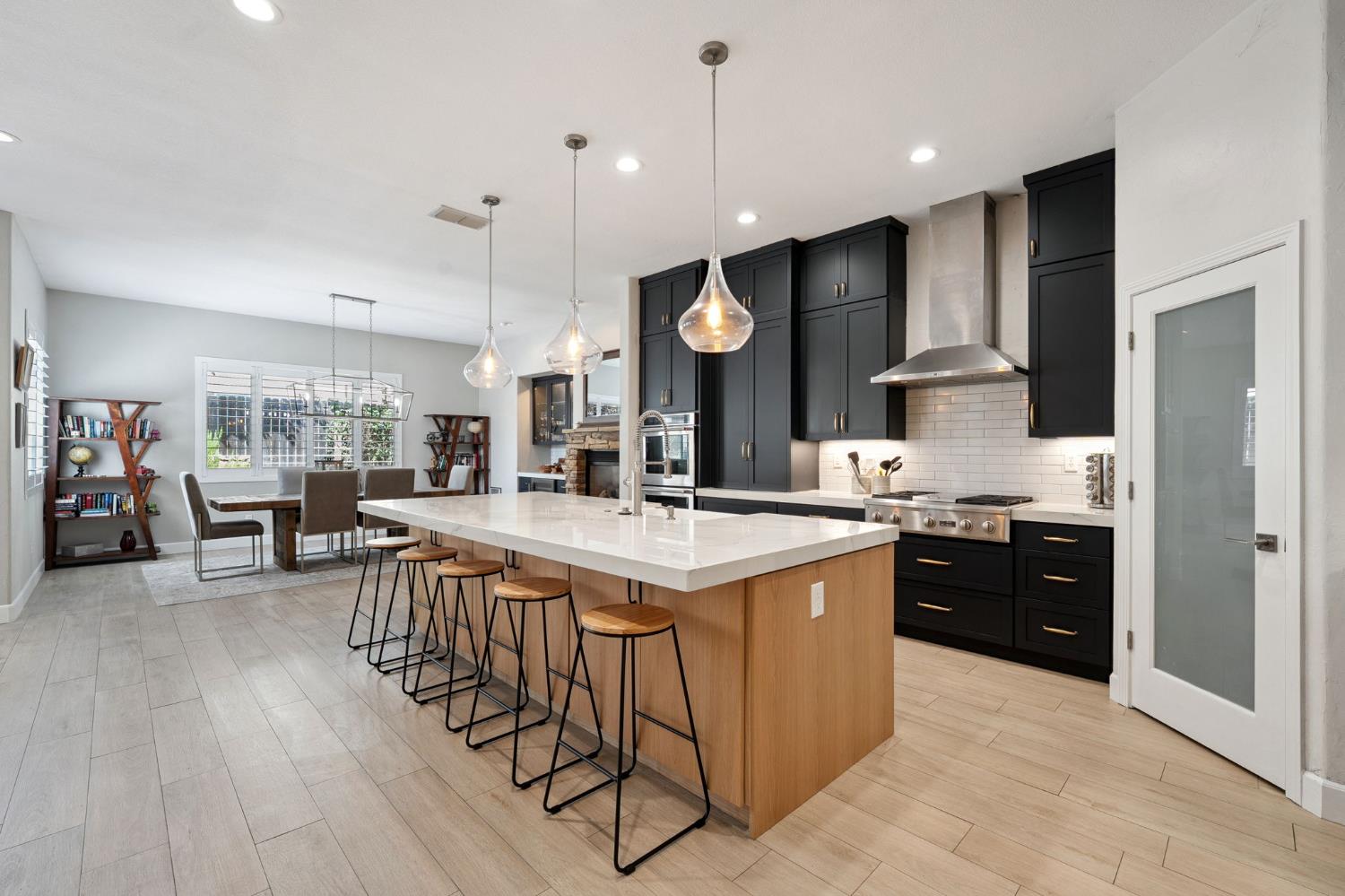 Detail Gallery Image 14 of 60 For 5054 Stroman Ln, Sacramento,  CA 95835 - 3 Beds | 2/1 Baths