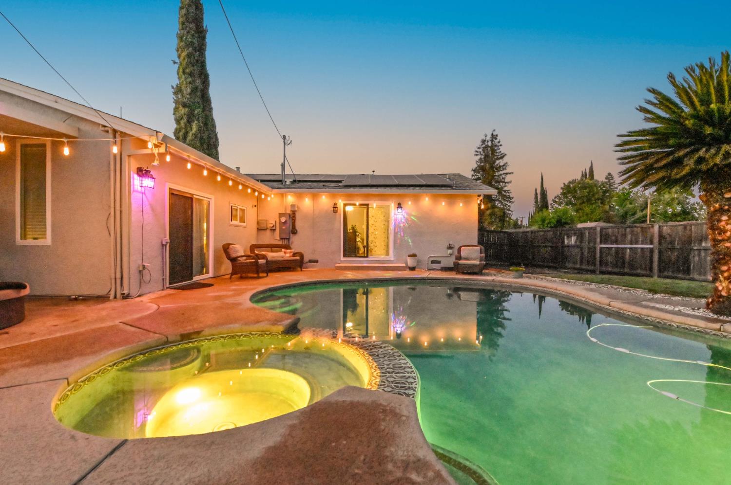 Detail Gallery Image 9 of 75 For 2420 Glenfaire Dr, Rancho Cordova,  CA 95670 - 3 Beds | 2 Baths