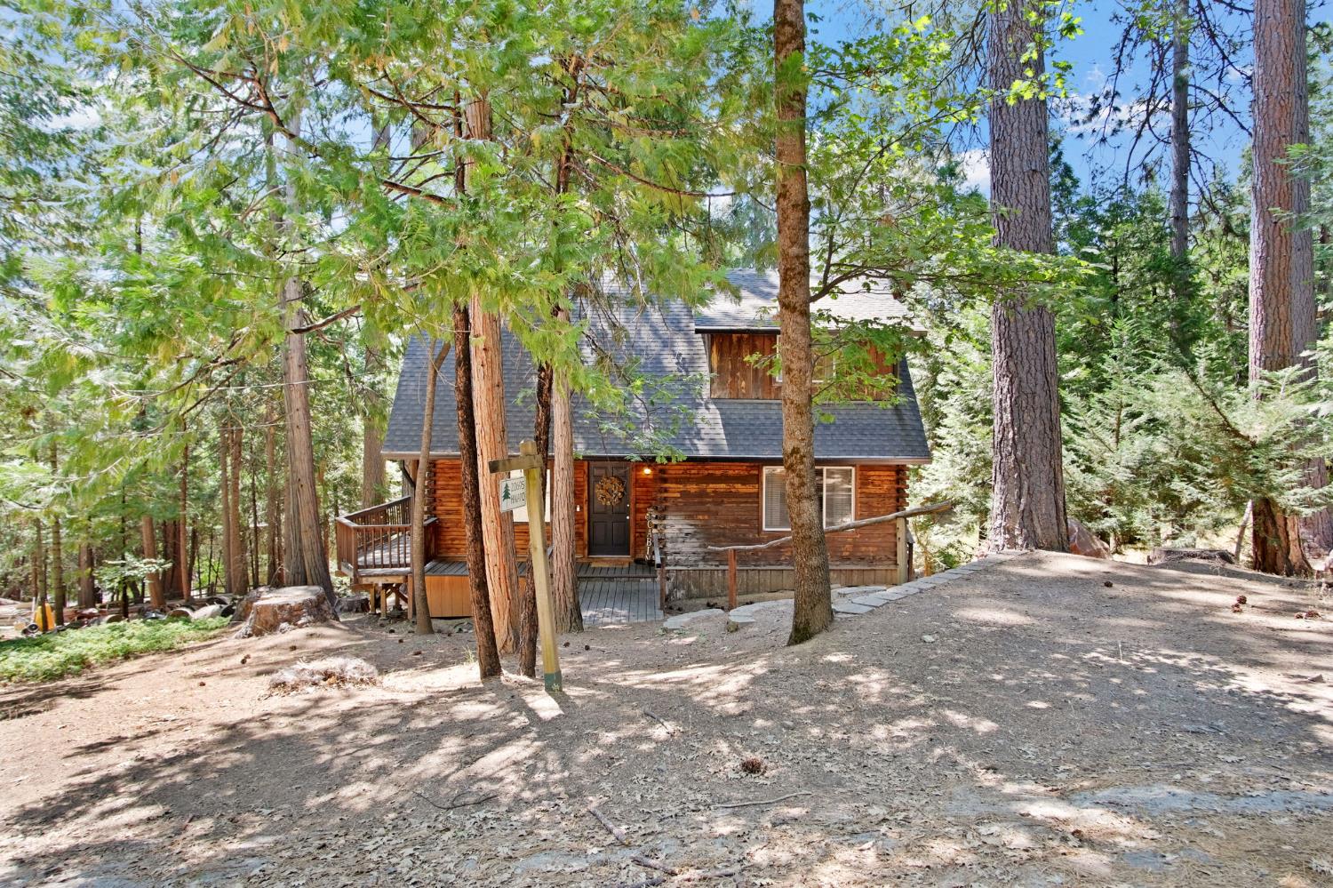 Detail Gallery Image 5 of 35 For 20695 N Haiapo Rd, Mi Wuk Village,  CA 95346 - 3 Beds | 1/1 Baths