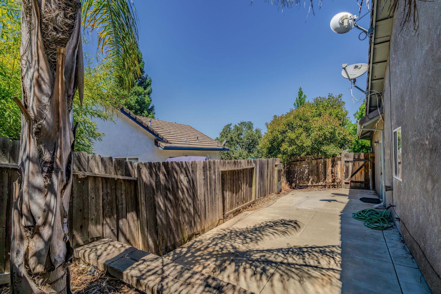 Detail Gallery Image 5 of 46 For 1021 Mockingbird Ln, Valley Springs,  CA 95252 - 3 Beds | 2 Baths