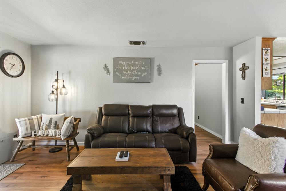 Detail Gallery Image 10 of 36 For 6023 Garden Towne Way, Orangevale,  CA 95662 - 3 Beds | 2 Baths