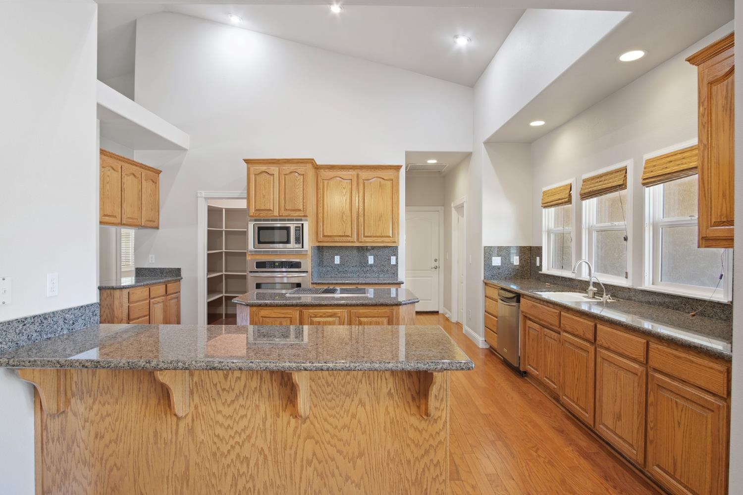 Detail Gallery Image 11 of 31 For 1071 Prince William Ct, Atwater,  CA 95301 - 4 Beds | 3 Baths