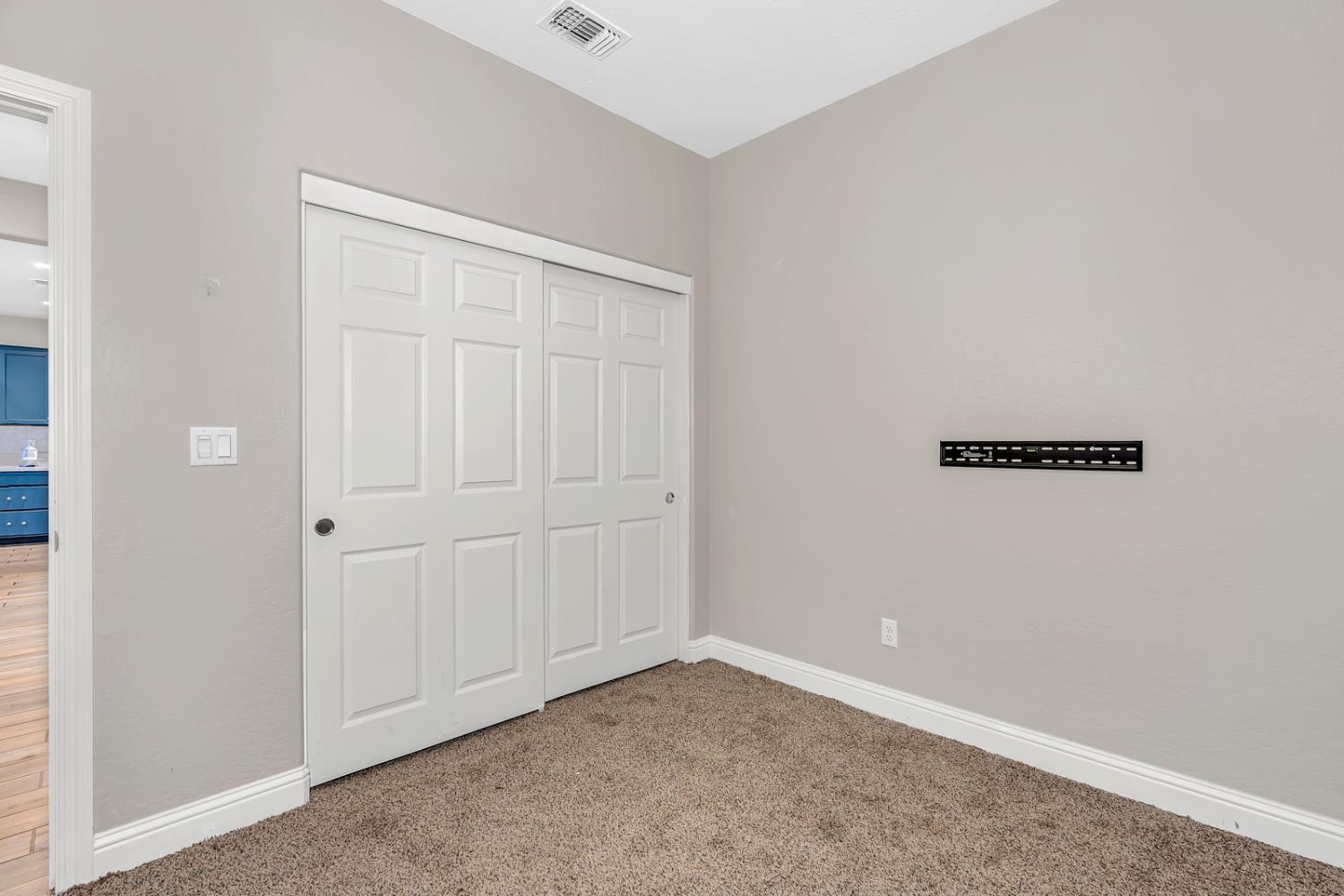 Detail Gallery Image 31 of 46 For 2040 Edwards St, Los Banos,  CA 93635 - 4 Beds | 3 Baths