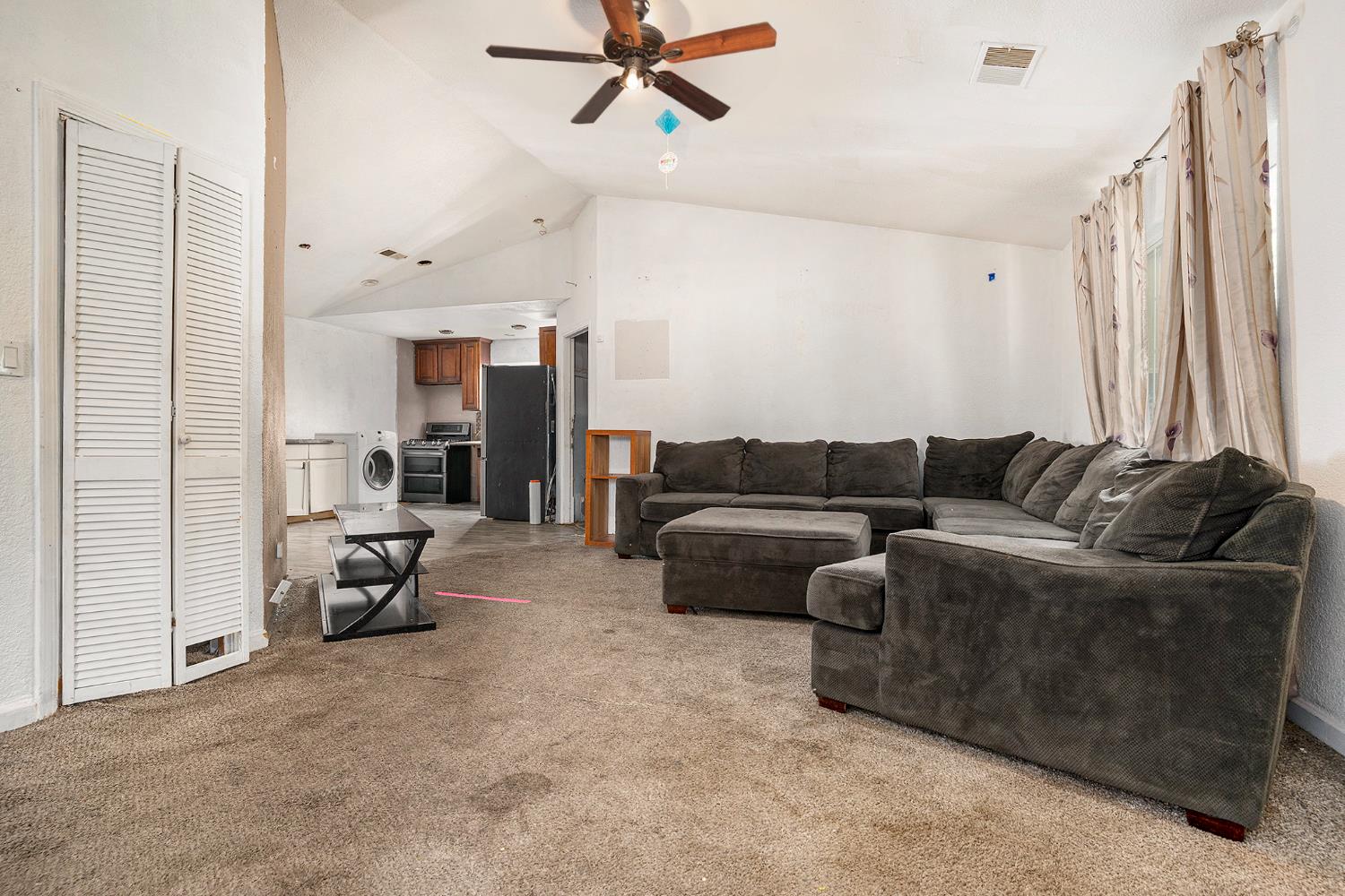 Detail Gallery Image 3 of 15 For 3611 Pine St, Castro Valley,  CA 94546 - 2 Beds | 2 Baths