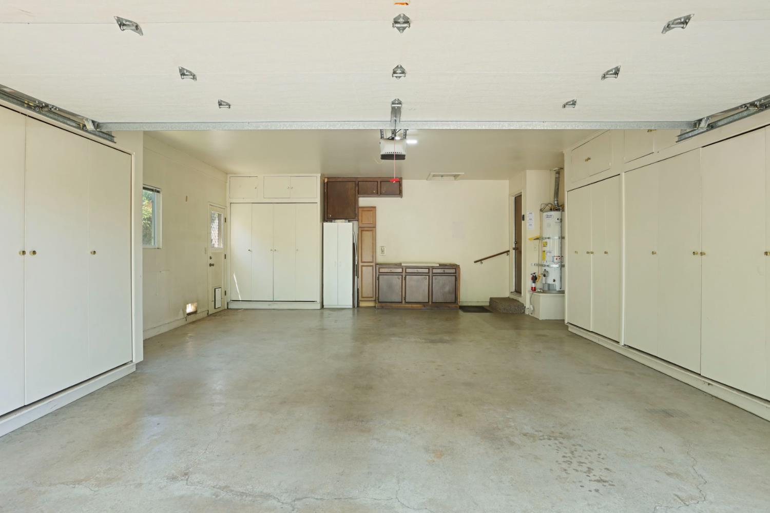 Detail Gallery Image 58 of 66 For 241 Charlemagne Way, Modesto,  CA 95350 - 4 Beds | 2 Baths