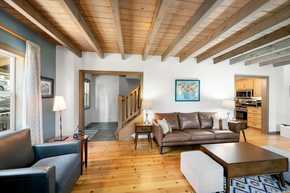 Detail Gallery Image 6 of 65 For 4036 Valley Vista Dr, Camino,  CA 95709 - 4 Beds | 2/1 Baths