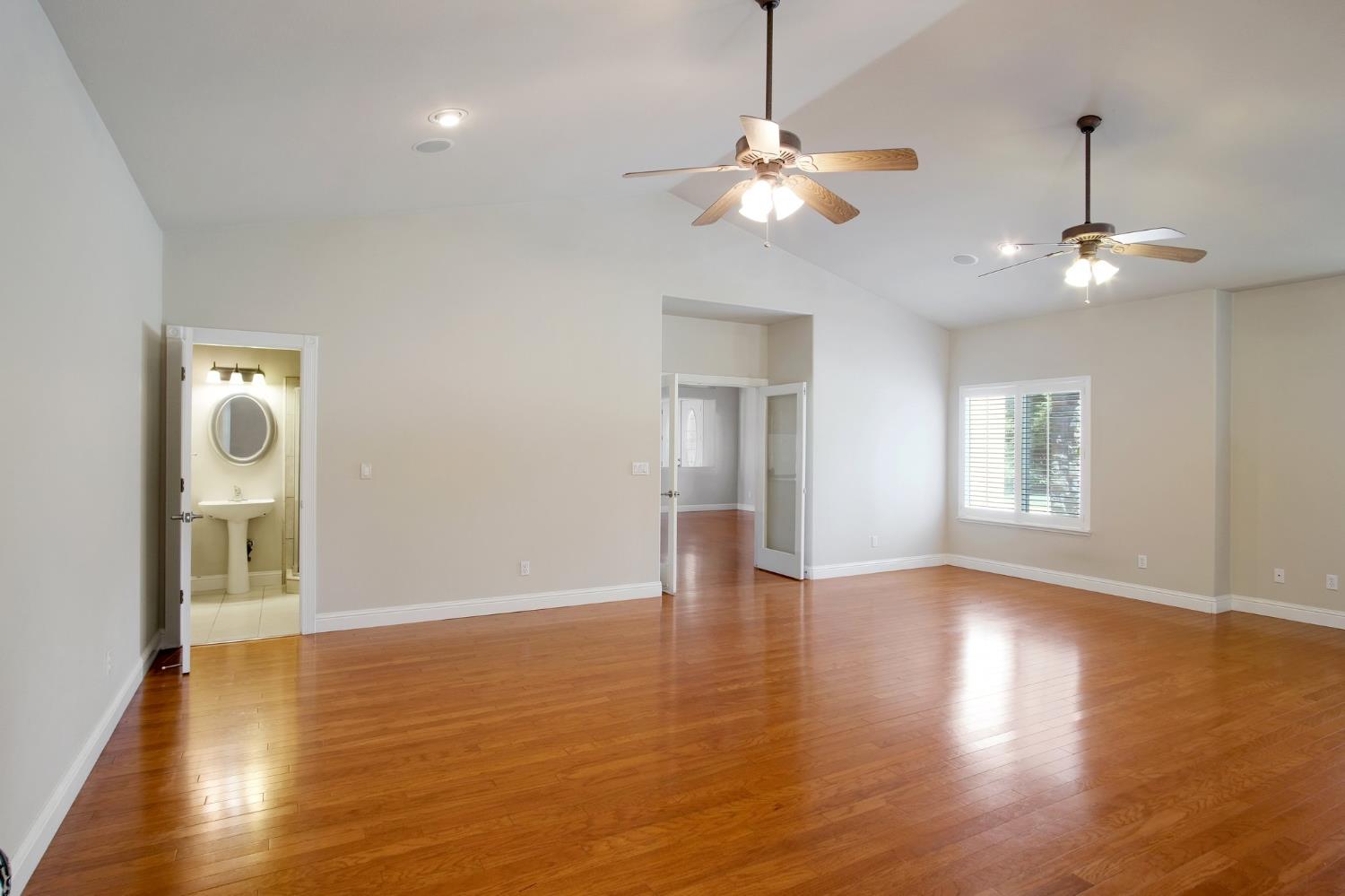 Detail Gallery Image 19 of 31 For 1071 Prince William Ct, Atwater,  CA 95301 - 4 Beds | 3 Baths