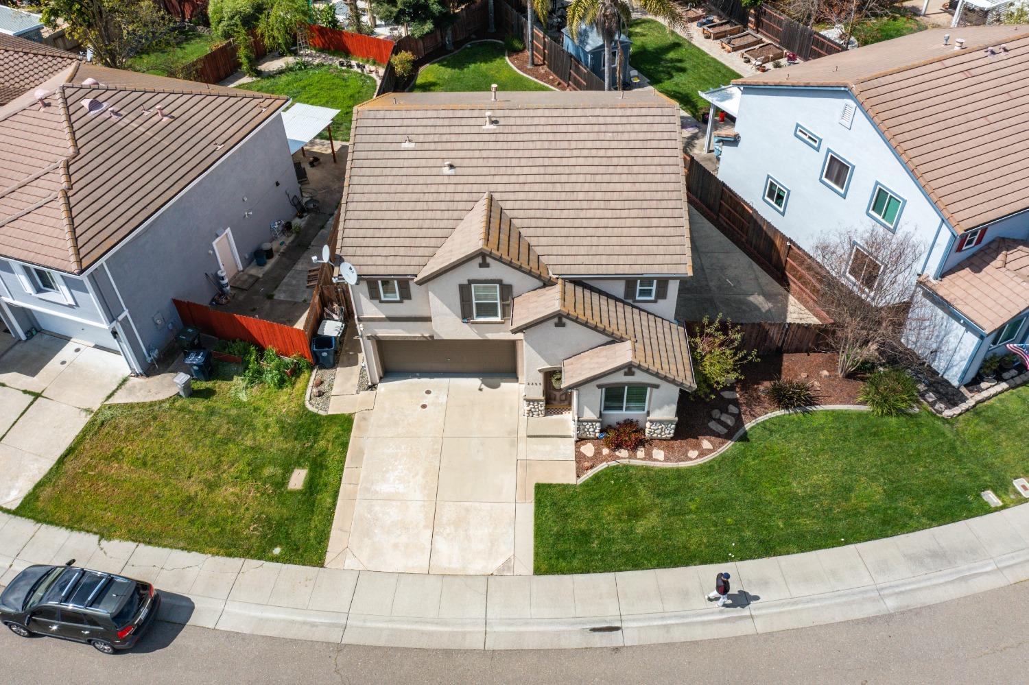 Detail Gallery Image 39 of 44 For 3355 Calla Lily Way, Sacramento,  CA 95833 - 5 Beds | 2/1 Baths