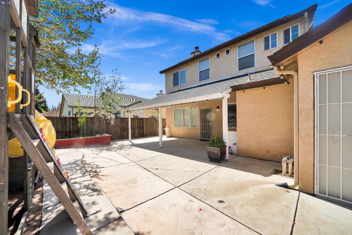Detail Gallery Image 38 of 45 For 4104 Keepsake Dr, Modesto,  CA 95356 - 5 Beds | 3 Baths