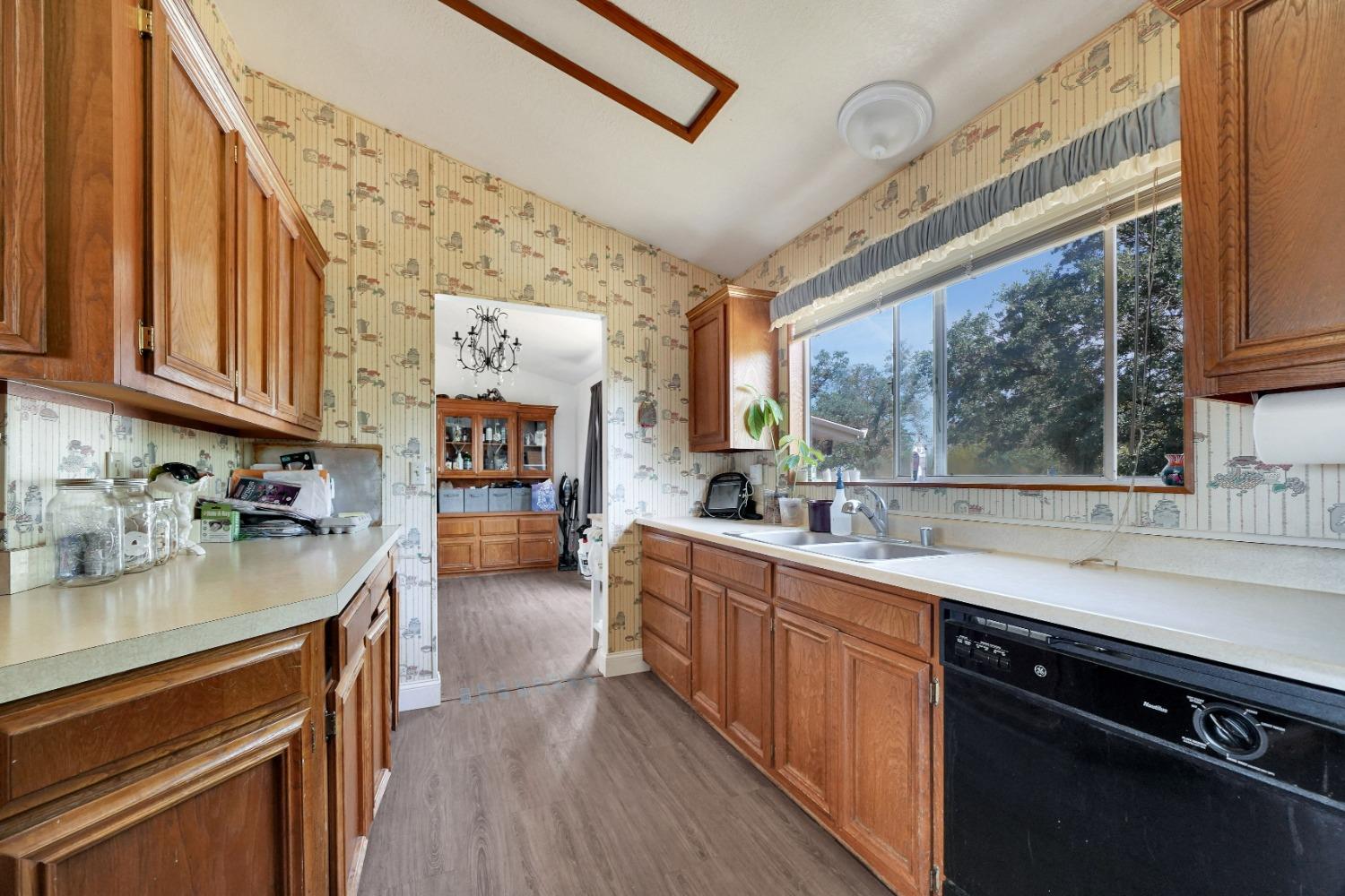 Detail Gallery Image 11 of 43 For 203 Dancie Dr, Wallace,  CA 95254 - 3 Beds | 2 Baths