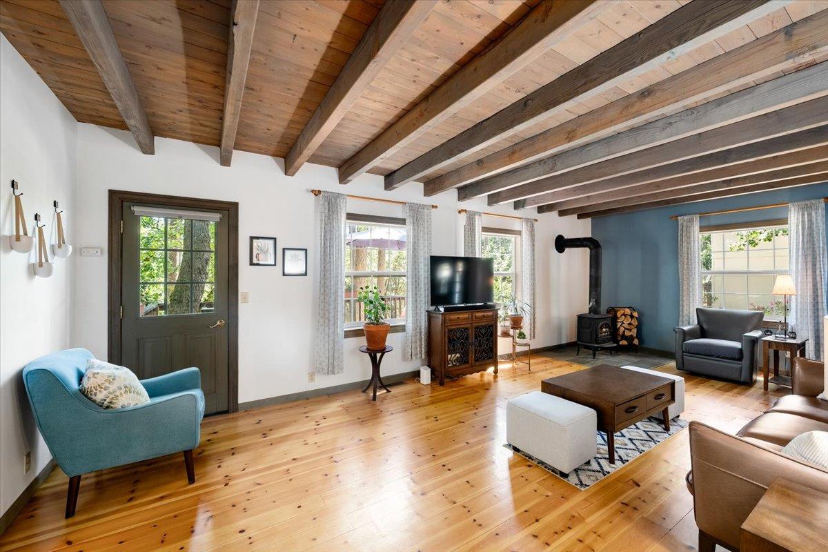 Detail Gallery Image 8 of 65 For 4036 Valley Vista Dr, Camino,  CA 95709 - 4 Beds | 2/1 Baths
