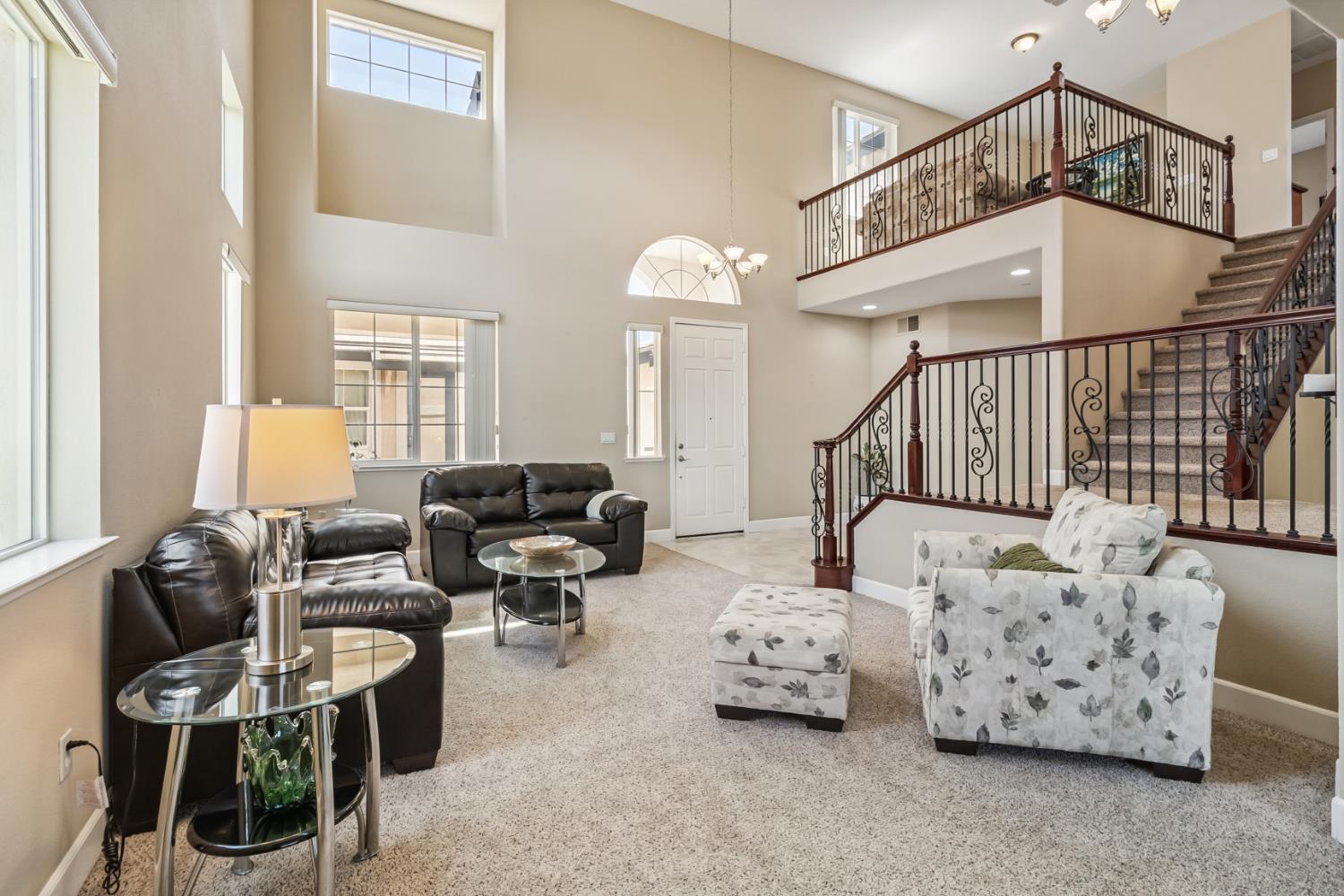 Detail Gallery Image 5 of 72 For 18400 Mandarin St, Woodland,  CA 95695 - 5 Beds | 4 Baths