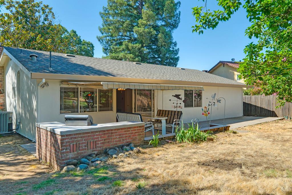 Detail Gallery Image 30 of 34 For 8105 Highwood Way, Orangevale,  CA 95662 - 3 Beds | 2 Baths