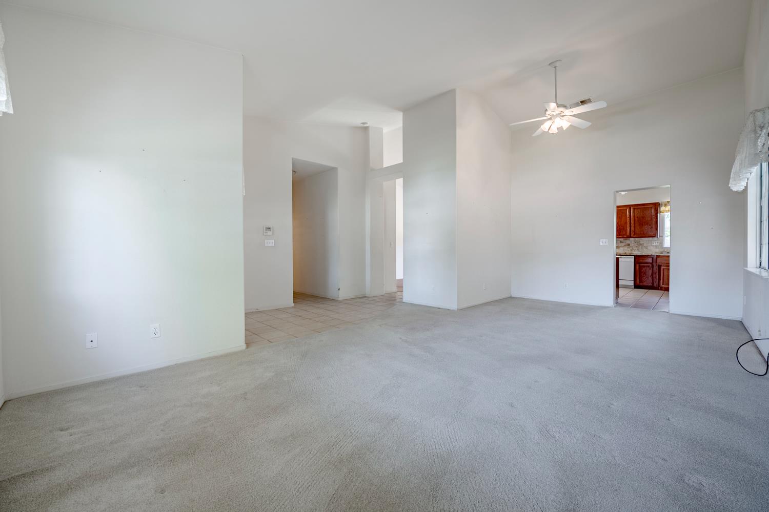 Detail Gallery Image 16 of 53 For 1079 Rosehill Dr, Chowchilla,  CA 93610 - 4 Beds | 2 Baths