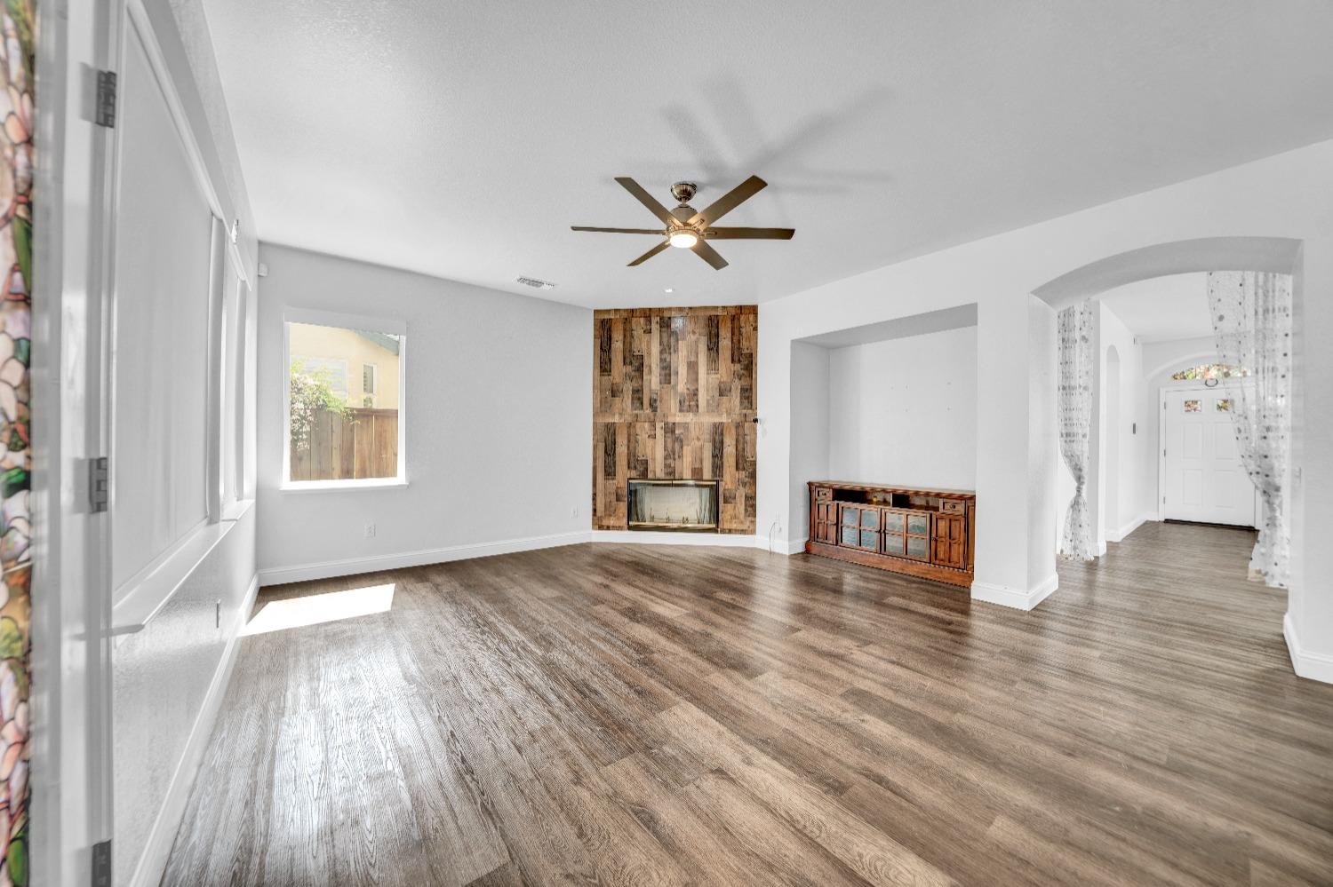 Detail Gallery Image 22 of 45 For 4104 Keepsake Dr, Modesto,  CA 95356 - 5 Beds | 3 Baths