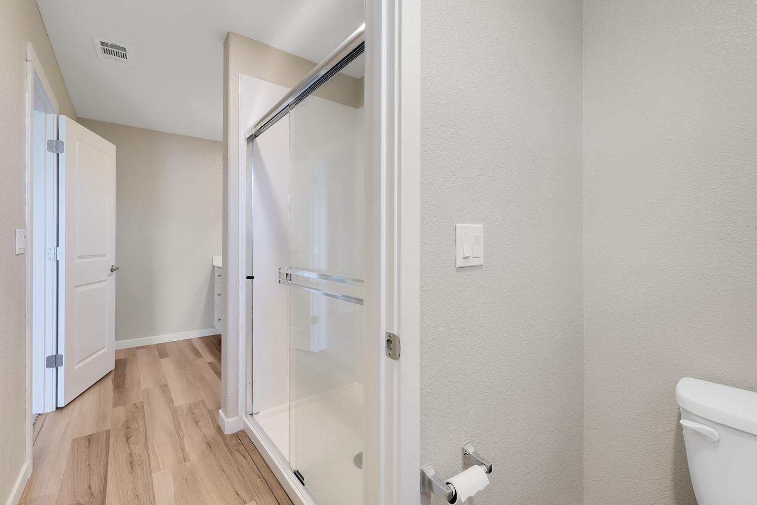 Detail Gallery Image 28 of 34 For 4089 Southampton St, West Sacramento,  CA 95691 - 3 Beds | 2/1 Baths