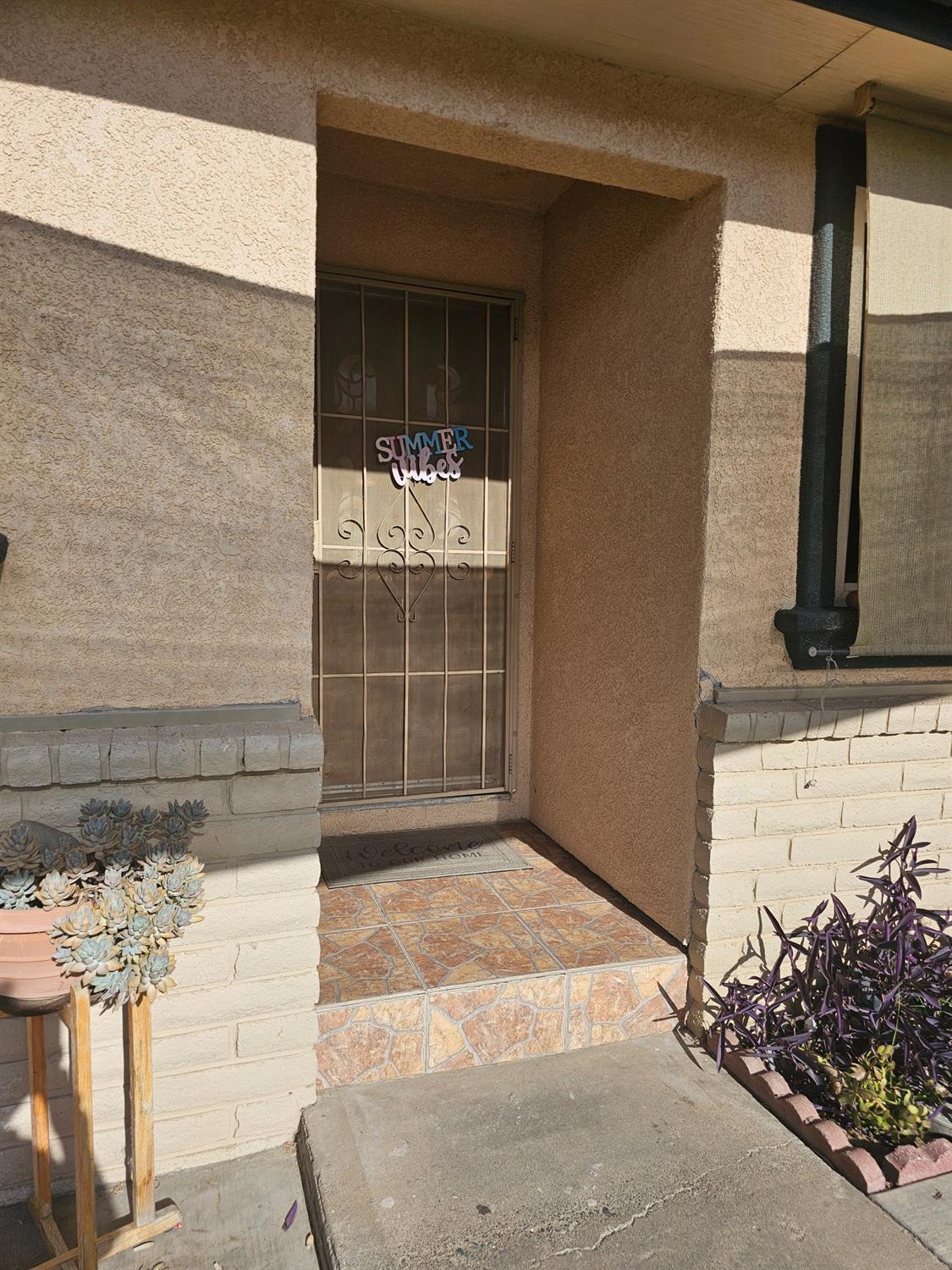 Detail Gallery Image 4 of 15 For 2372 Lance St, Merced,  CA 95348 - 3 Beds | 2 Baths