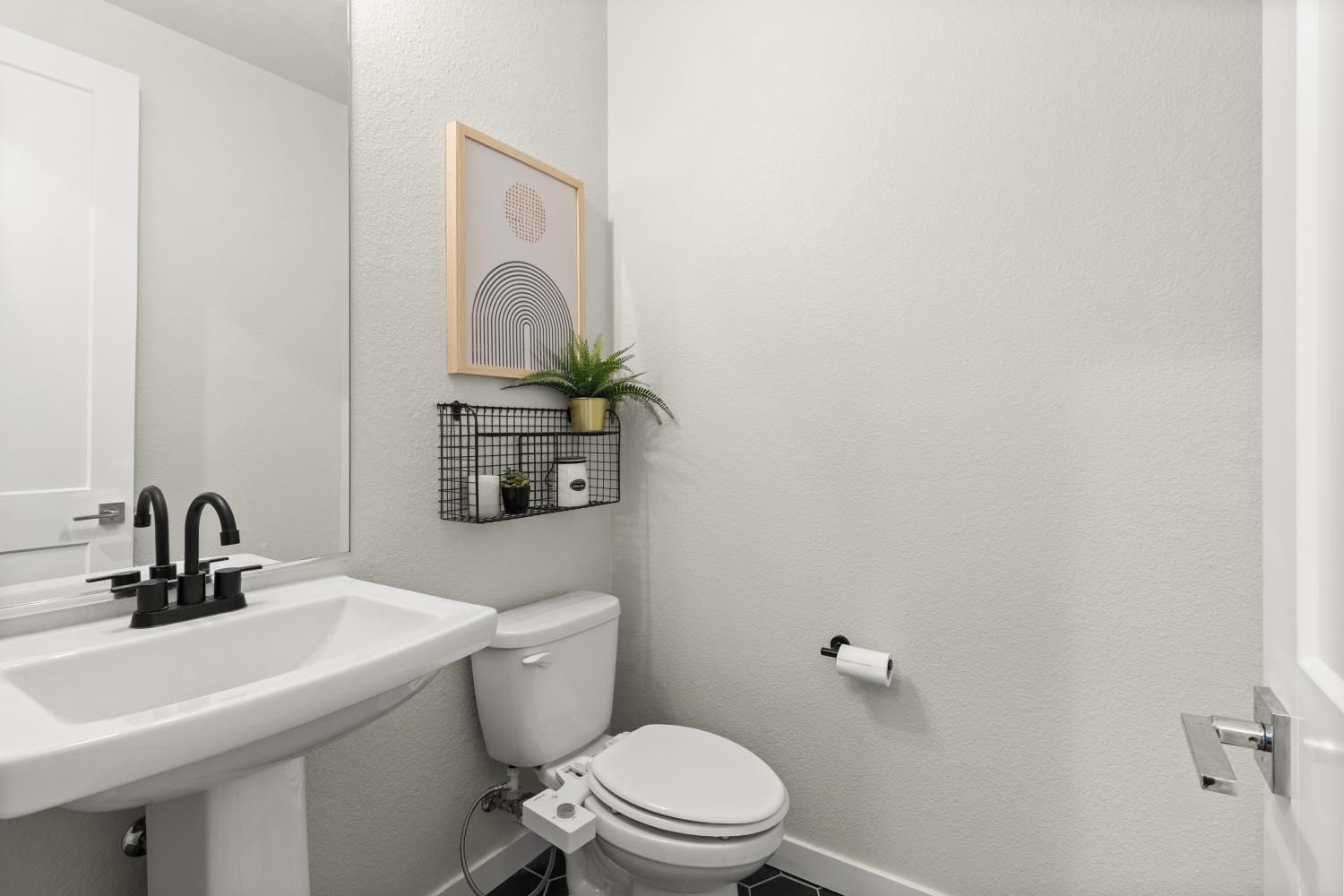 Detail Gallery Image 14 of 28 For 3286 Owl Ct, West Sacramento,  CA 95691 - 3 Beds | 2/1 Baths