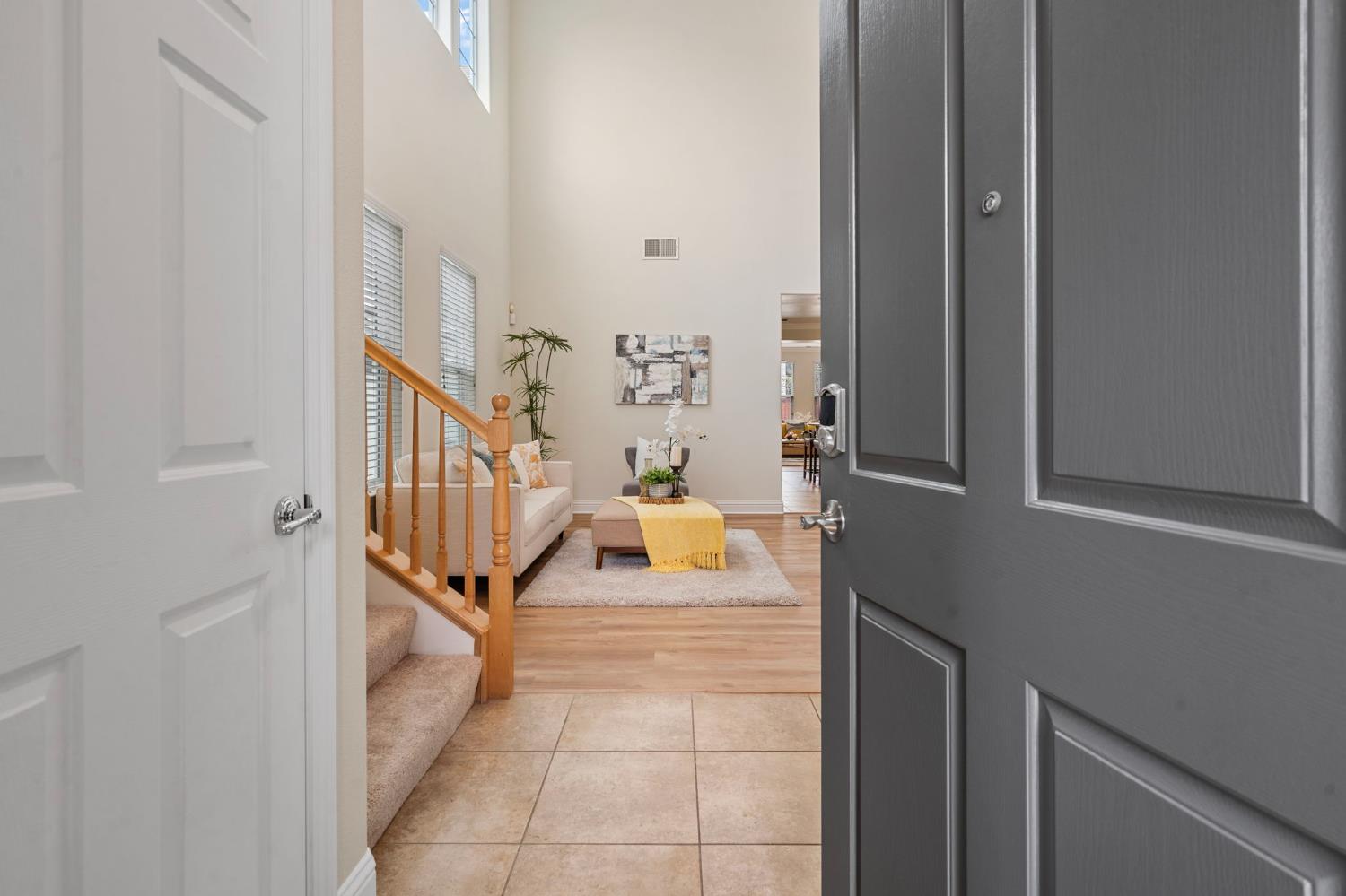 Detail Gallery Image 3 of 48 For 122 N Sierra Madre St, Tracy,  CA 95391 - 4 Beds | 3 Baths