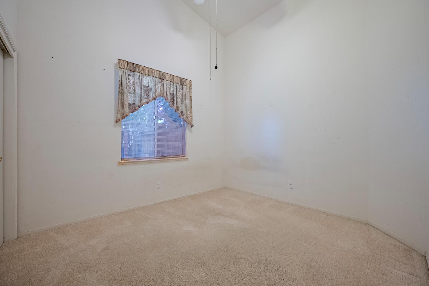 Detail Gallery Image 33 of 53 For 1079 Rosehill Dr, Chowchilla,  CA 93610 - 4 Beds | 2 Baths