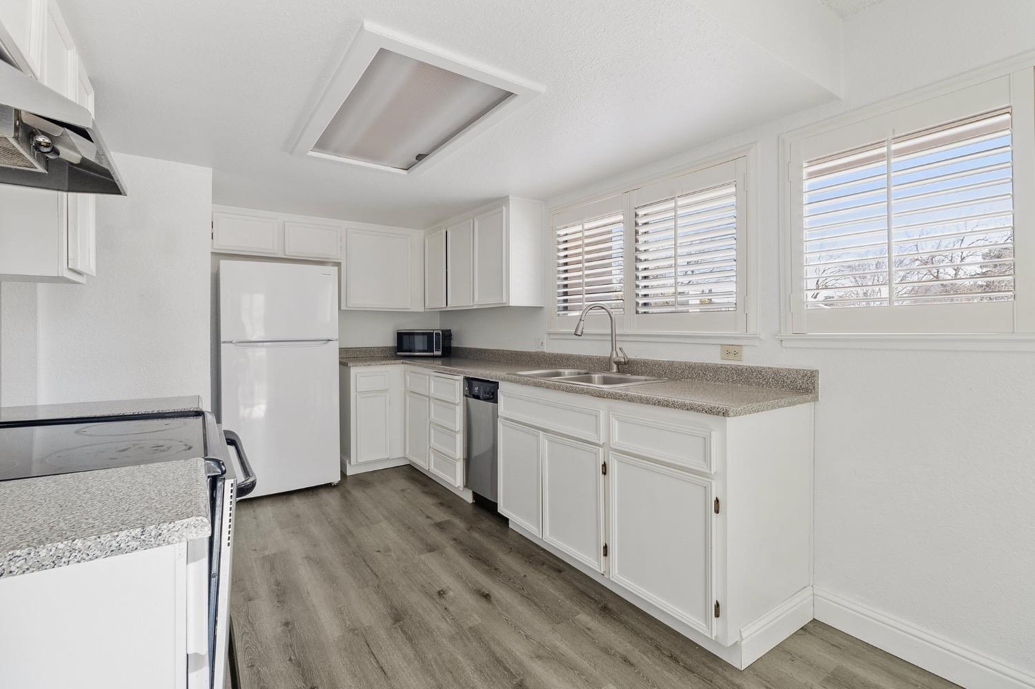 Detail Gallery Image 8 of 23 For 3701 Colonial Dr #164,  Modesto,  CA 95356 - 2 Beds | 1/1 Baths