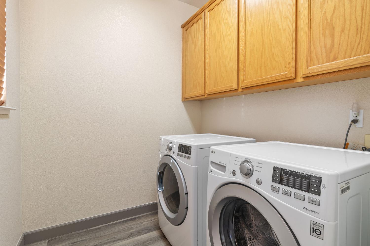Detail Gallery Image 14 of 26 For 1725 Norwood Heights Ln, Ceres,  CA 95307 - 3 Beds | 2/1 Baths
