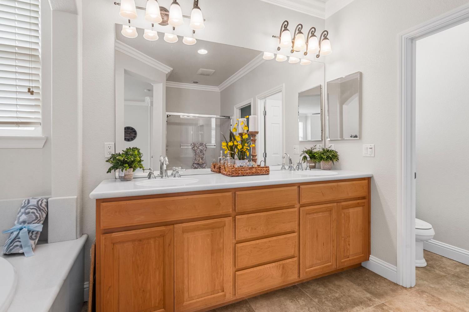 Detail Gallery Image 41 of 48 For 122 N Sierra Madre St, Tracy,  CA 95391 - 4 Beds | 3 Baths