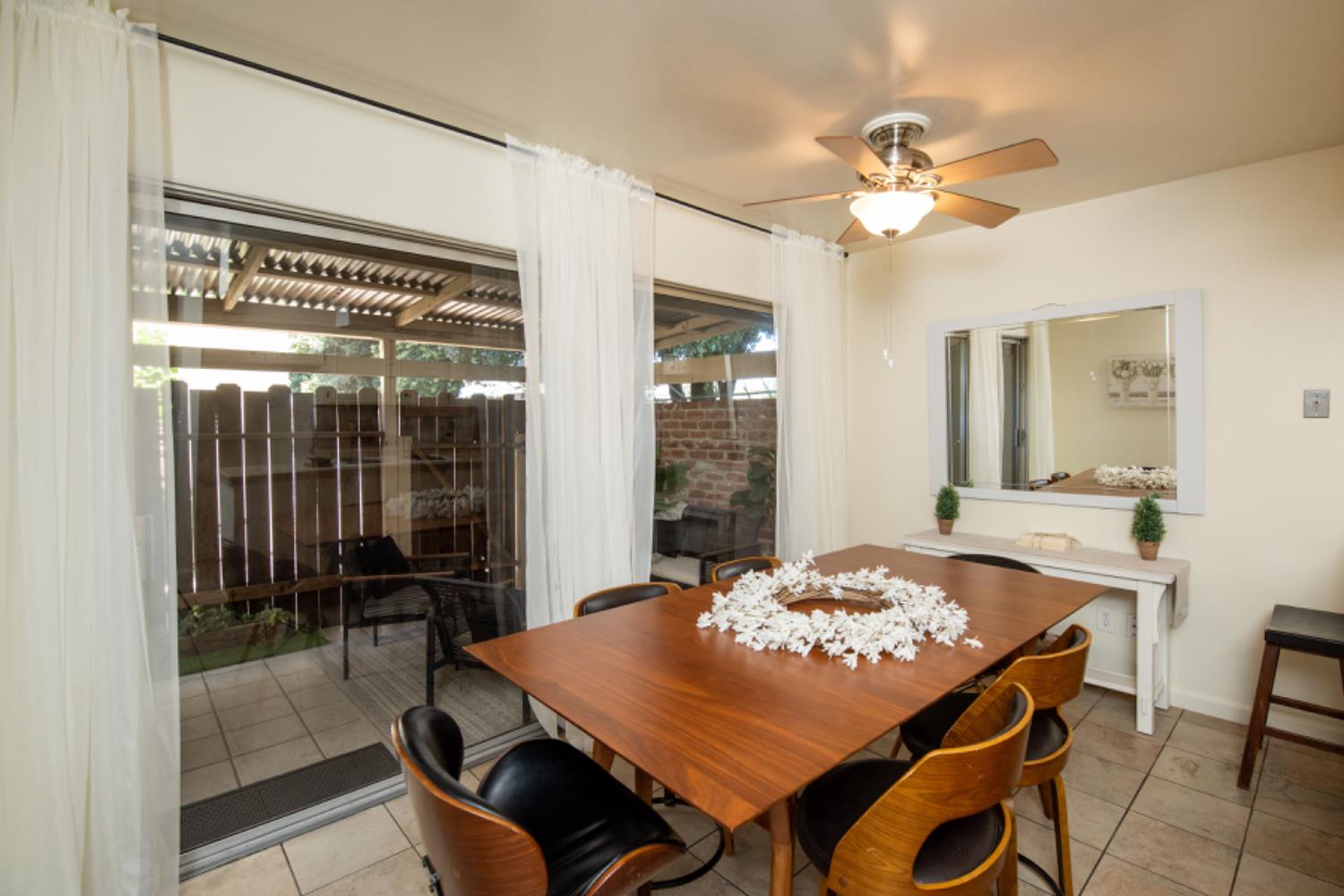Detail Gallery Image 13 of 36 For 617 W Granger Ave #95,  Modesto,  CA 95350 - 3 Beds | 2 Baths