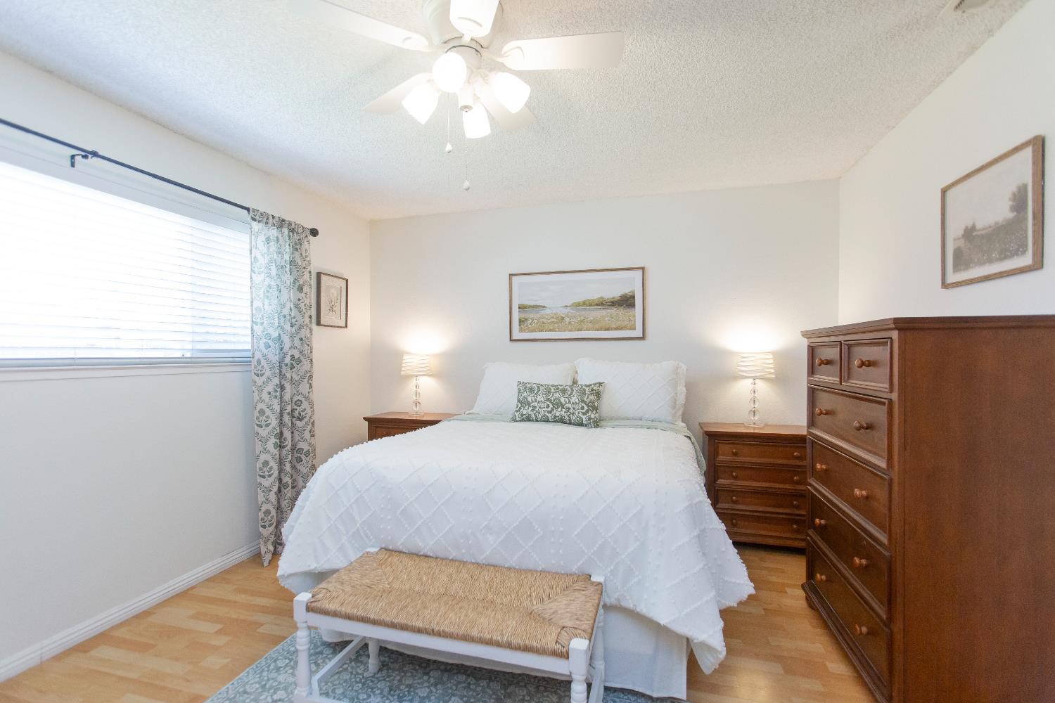 Detail Gallery Image 32 of 49 For 3360 Vanderbilt Ave, Turlock,  CA 95382 - 3 Beds | 2 Baths