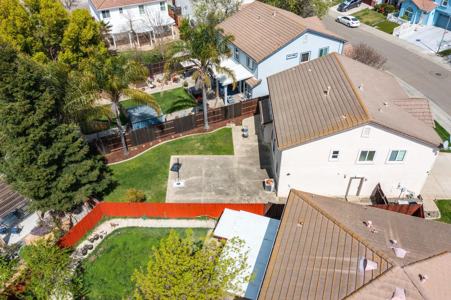 Detail Gallery Image 38 of 44 For 3355 Calla Lily Way, Sacramento,  CA 95833 - 5 Beds | 2/1 Baths