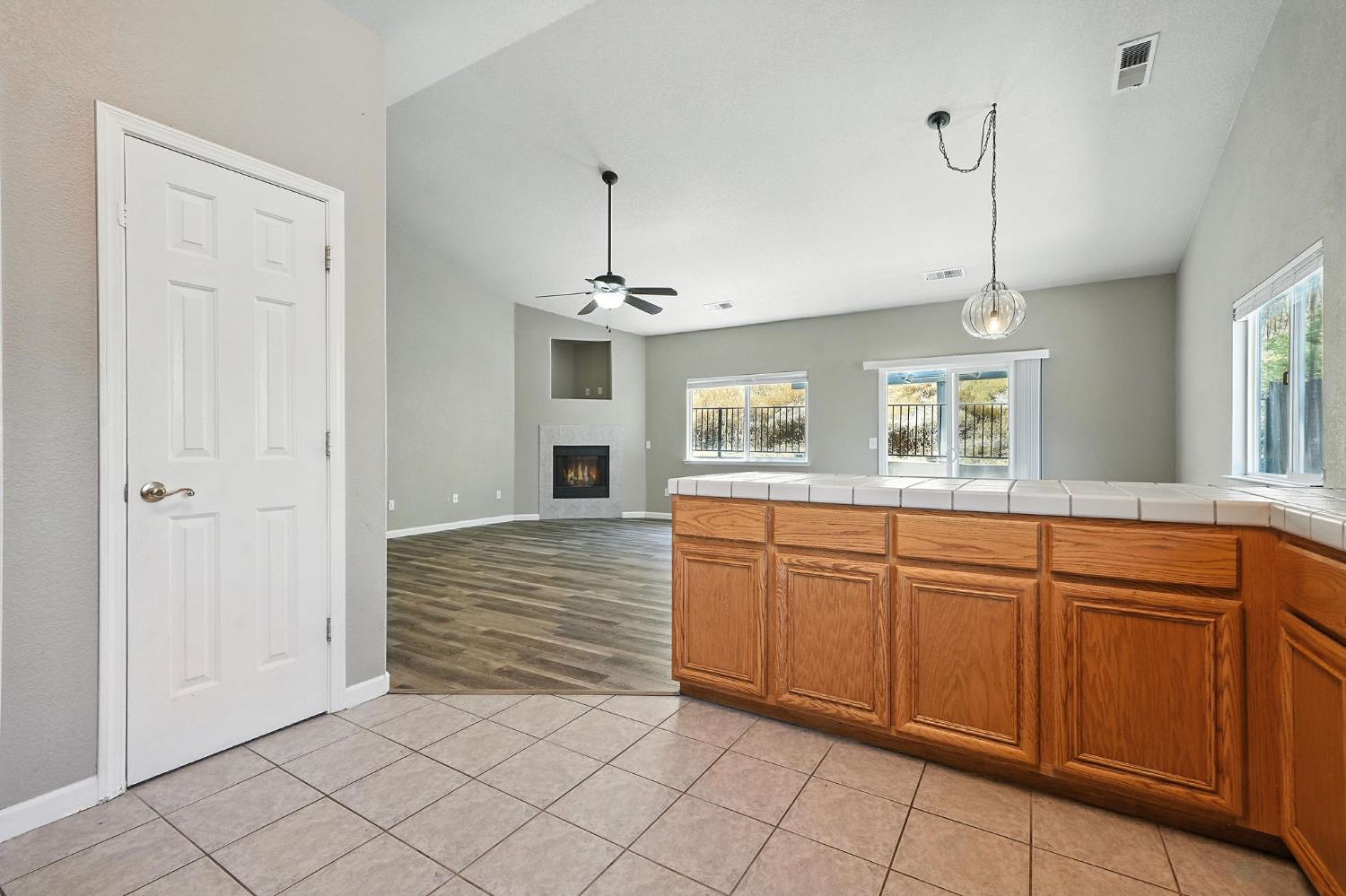 Detail Gallery Image 16 of 46 For 1021 Mockingbird Ln, Valley Springs,  CA 95252 - 3 Beds | 2 Baths