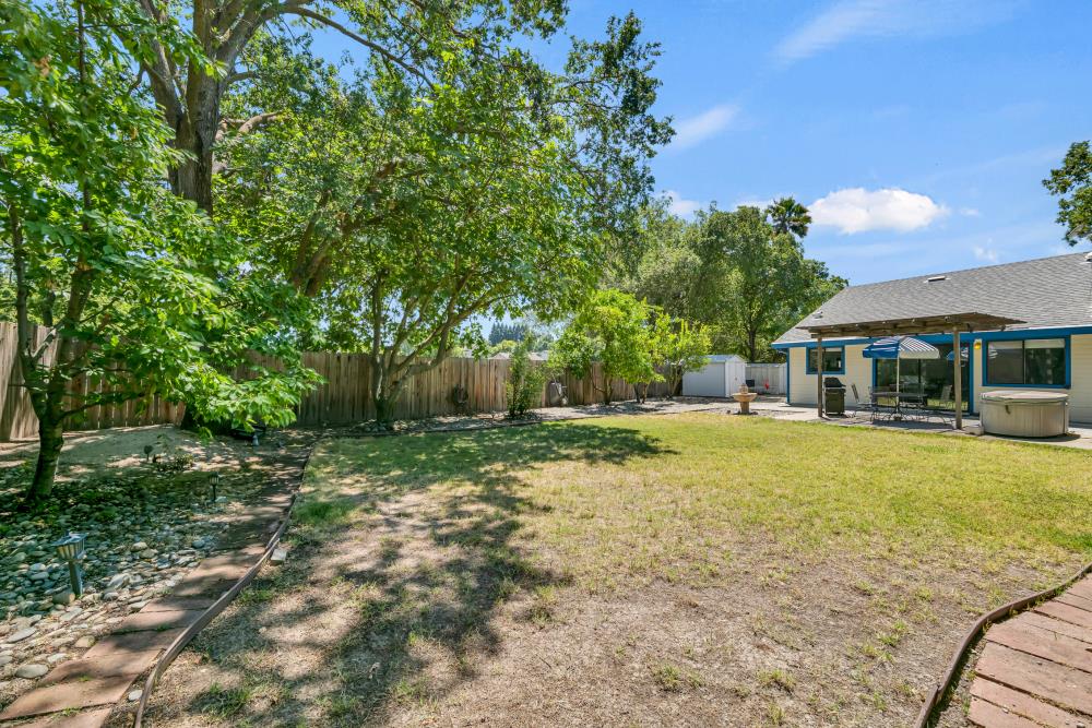 Detail Gallery Image 53 of 59 For 7527 Island Way, Sacramento,  CA 95831 - 3 Beds | 2 Baths