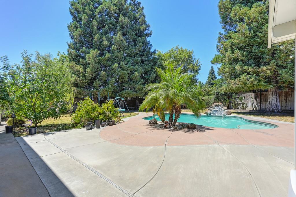 Detail Gallery Image 35 of 45 For 3429 Alisa Ct, Modesto,  CA 95356 - 4 Beds | 2/1 Baths