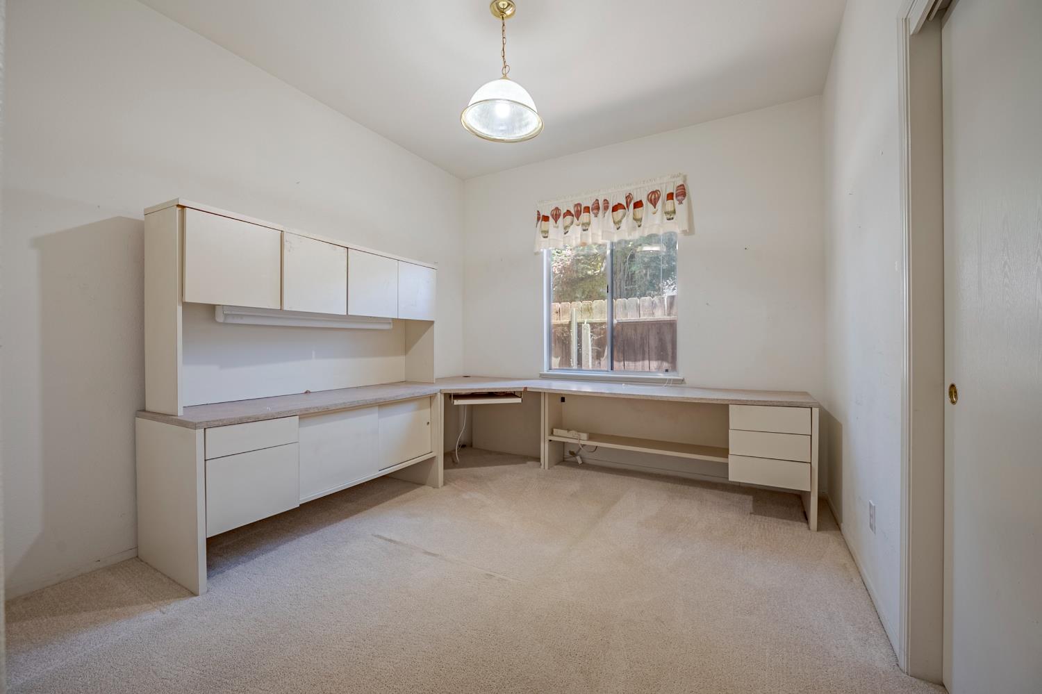 Detail Gallery Image 32 of 53 For 1079 Rosehill Dr, Chowchilla,  CA 93610 - 4 Beds | 2 Baths