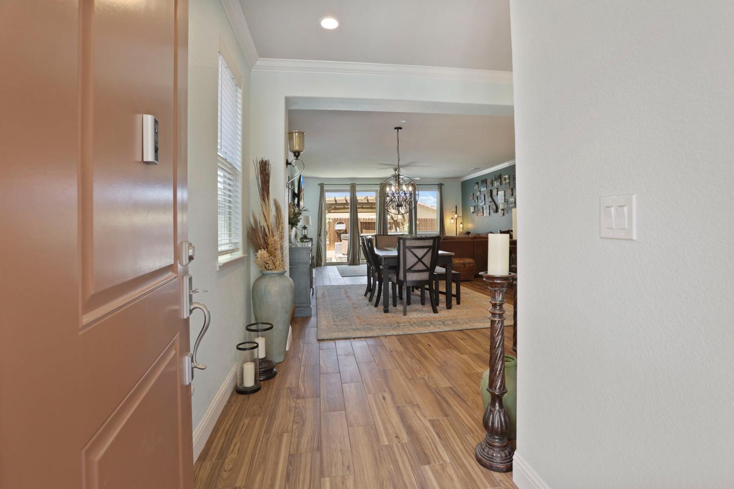 Detail Gallery Image 2 of 50 For 719 Thistle Dr, Ione,  CA 95640 - 4 Beds | 2 Baths