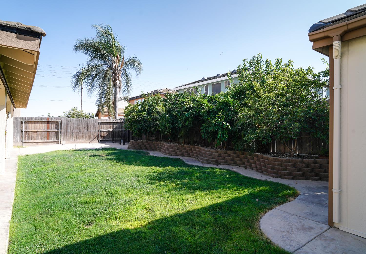 Detail Gallery Image 36 of 41 For 5039 Riverbed Ct, Riverbank,  CA 95367 - 4 Beds | 3 Baths