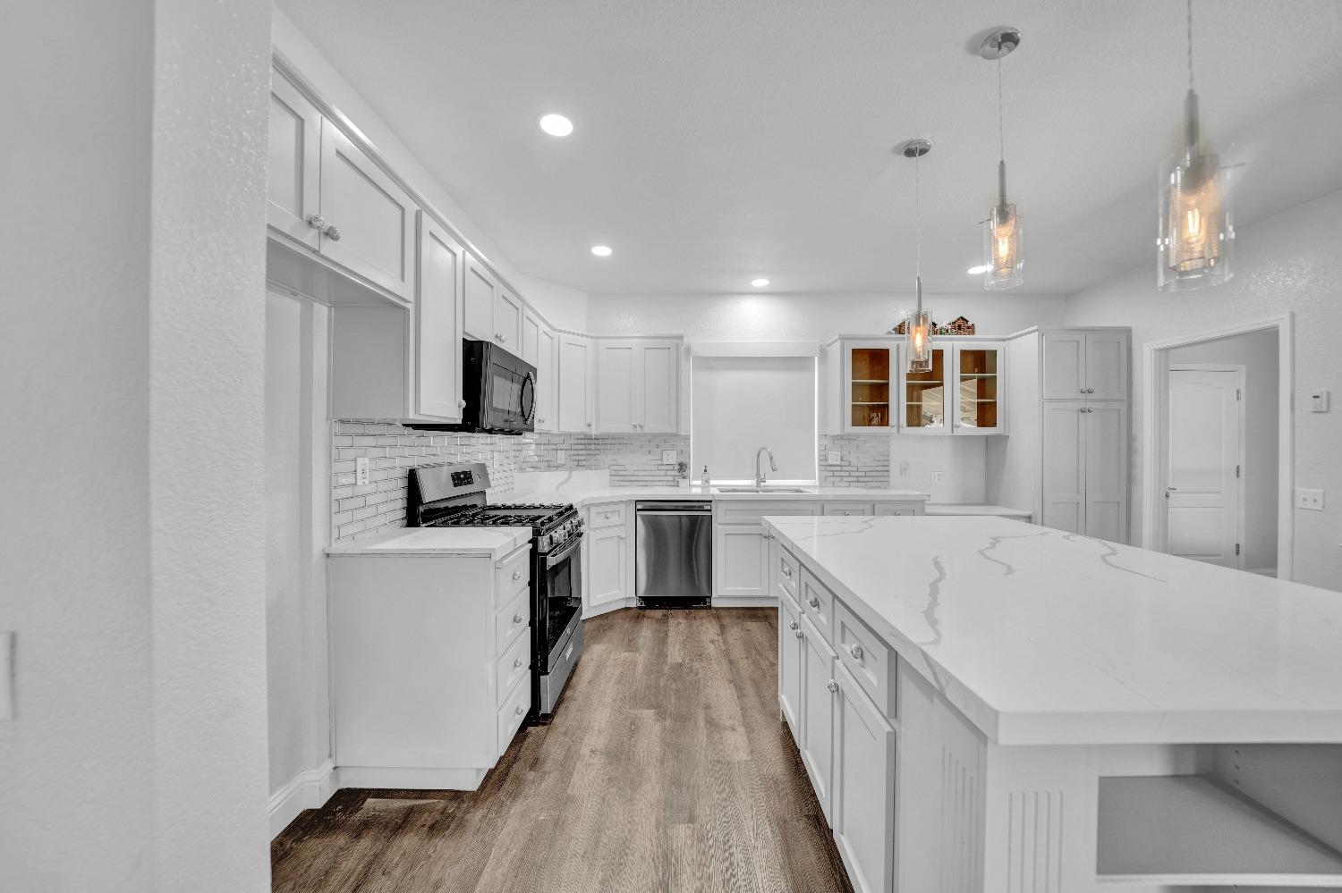 Detail Gallery Image 31 of 45 For 4104 Keepsake Dr, Modesto,  CA 95356 - 5 Beds | 3 Baths