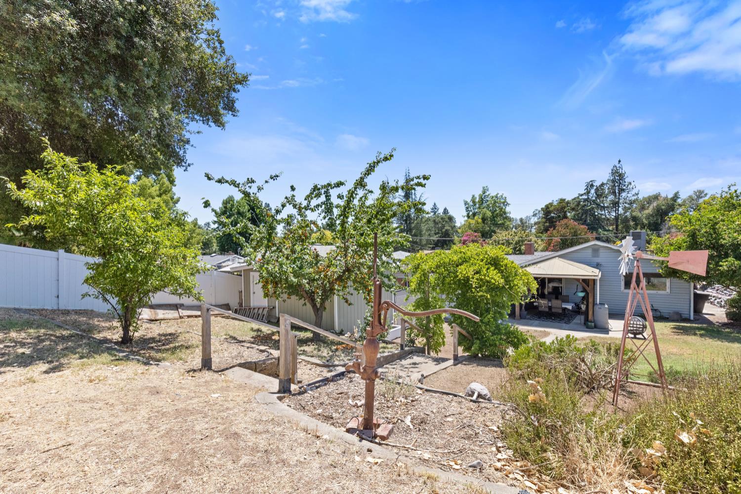 Detail Gallery Image 28 of 43 For 6761 Linda Sue Way, Fair Oaks,  CA 95628 - 3 Beds | 2 Baths