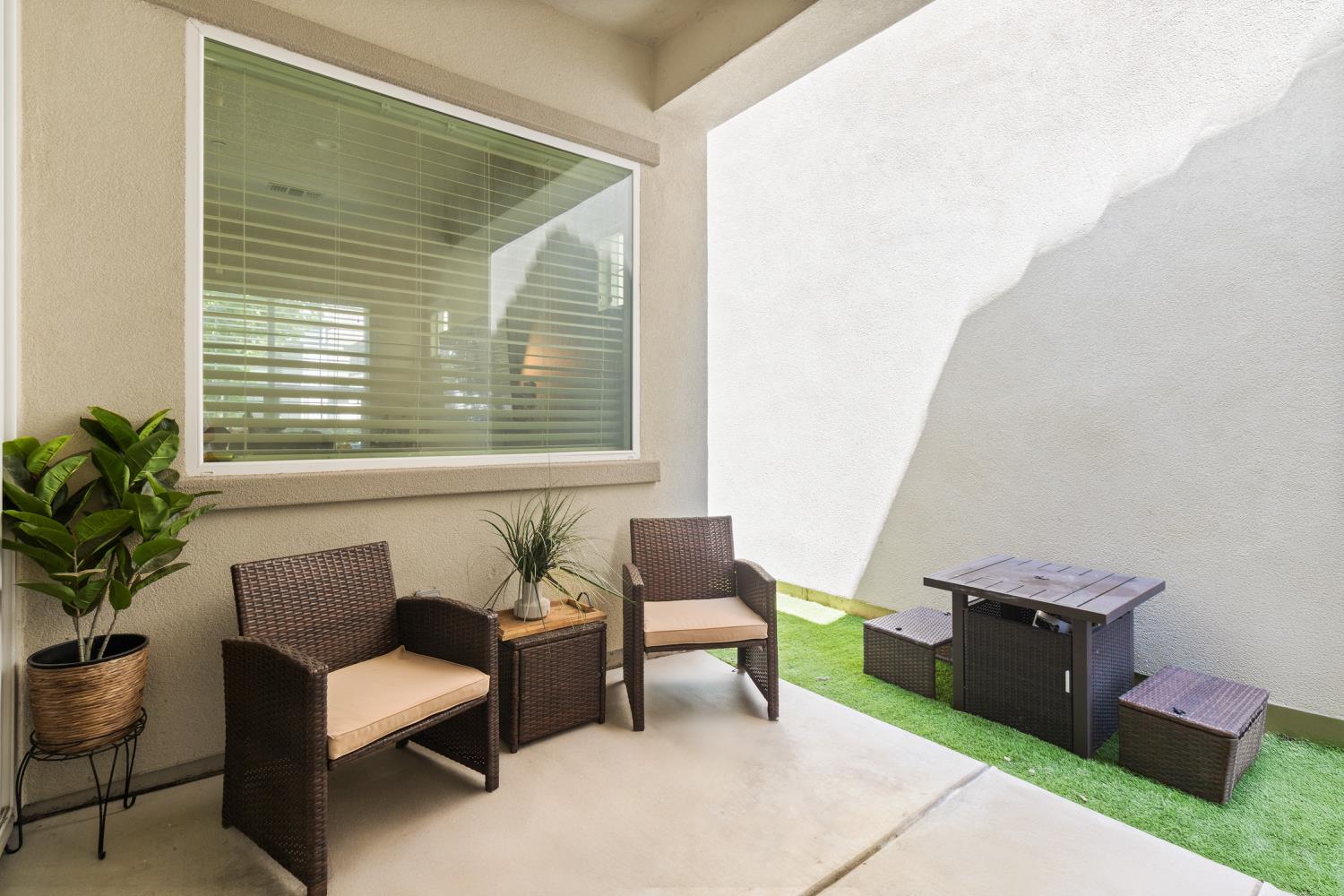 Detail Gallery Image 26 of 28 For 3286 Owl Ct, West Sacramento,  CA 95691 - 3 Beds | 2/1 Baths
