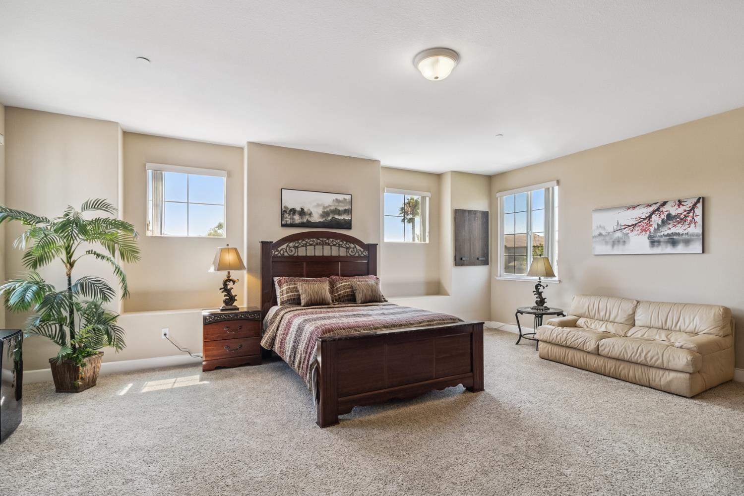 Detail Gallery Image 30 of 72 For 18400 Mandarin St, Woodland,  CA 95695 - 5 Beds | 4 Baths
