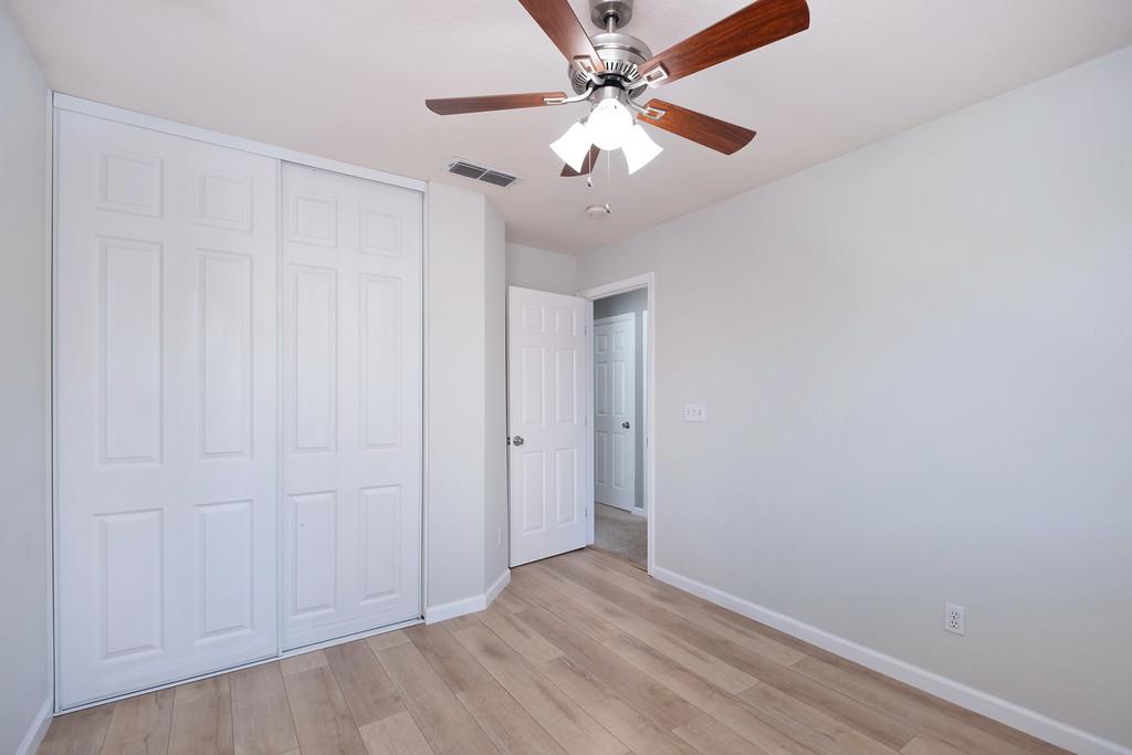 Detail Gallery Image 40 of 47 For 5512 Deepdale Way, Elk Grove,  CA 95758 - 4 Beds | 2/1 Baths