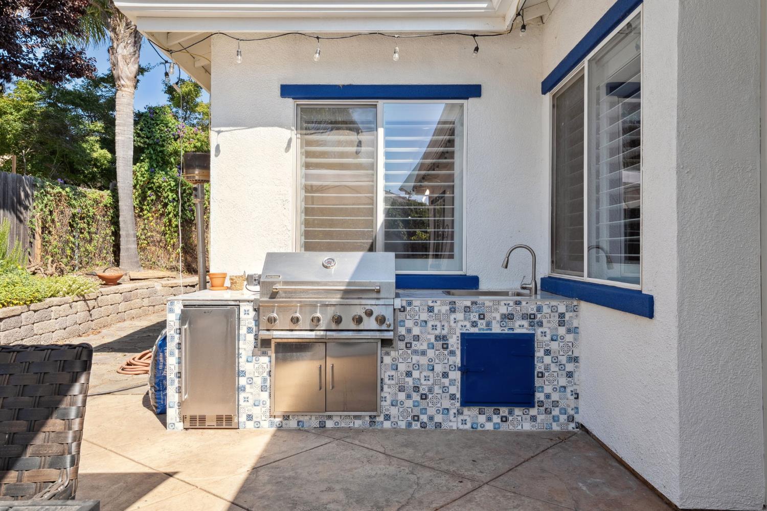 Detail Gallery Image 38 of 60 For 5054 Stroman Ln, Sacramento,  CA 95835 - 3 Beds | 2/1 Baths