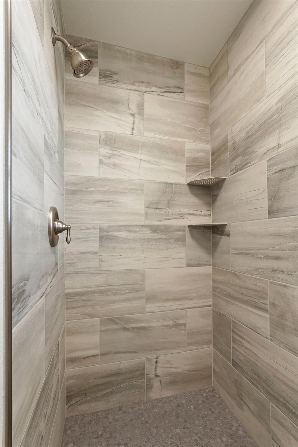 Detail Gallery Image 36 of 52 For 2457 Rockingham Cir, Lodi,  CA 95242 - 4 Beds | 2/1 Baths