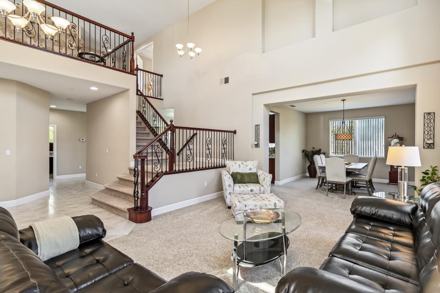 Detail Gallery Image 6 of 72 For 18400 Mandarin St, Woodland,  CA 95695 - 5 Beds | 4 Baths
