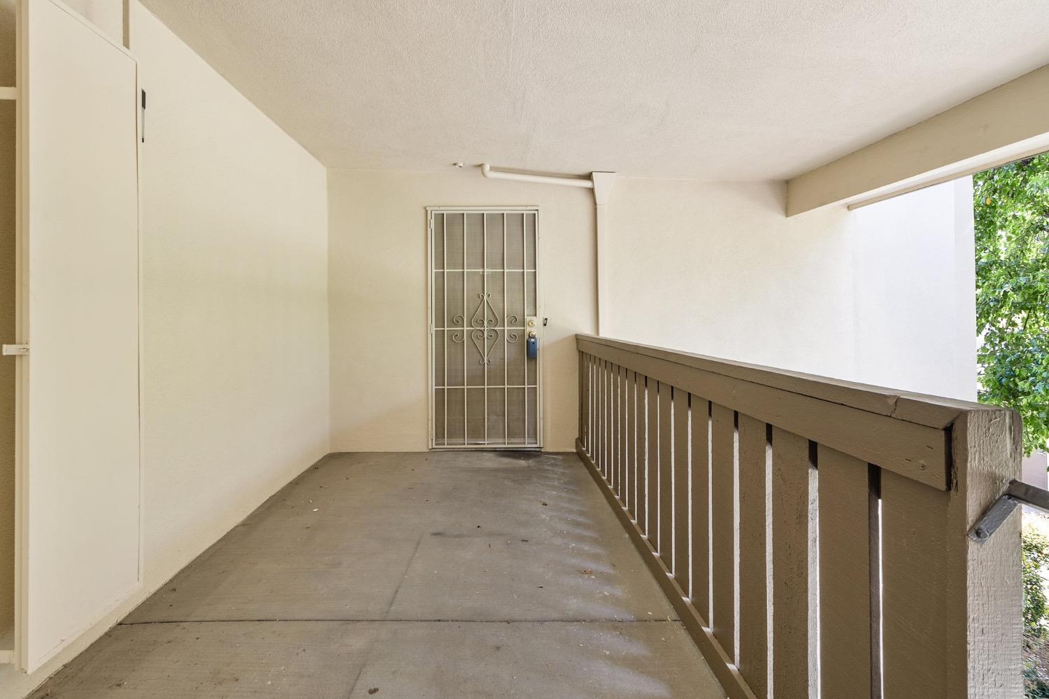 Detail Gallery Image 2 of 23 For 3701 Colonial Dr #164,  Modesto,  CA 95356 - 2 Beds | 1/1 Baths