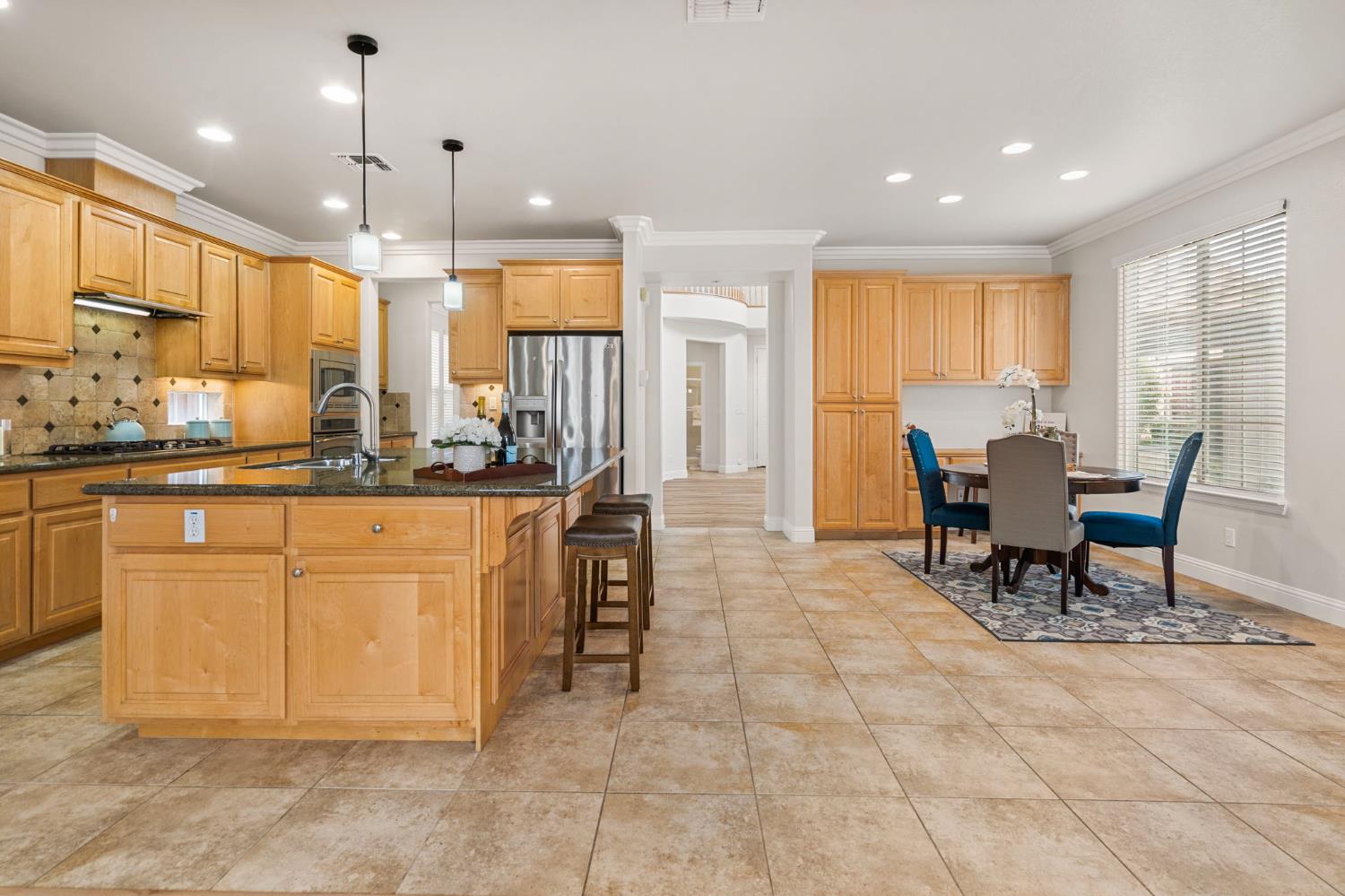 Detail Gallery Image 22 of 48 For 122 N Sierra Madre St, Tracy,  CA 95391 - 4 Beds | 3 Baths