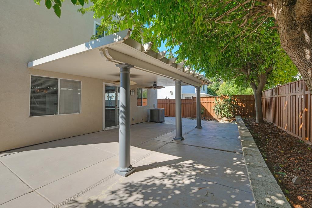 Detail Gallery Image 46 of 47 For 5512 Deepdale Way, Elk Grove,  CA 95758 - 4 Beds | 2/1 Baths