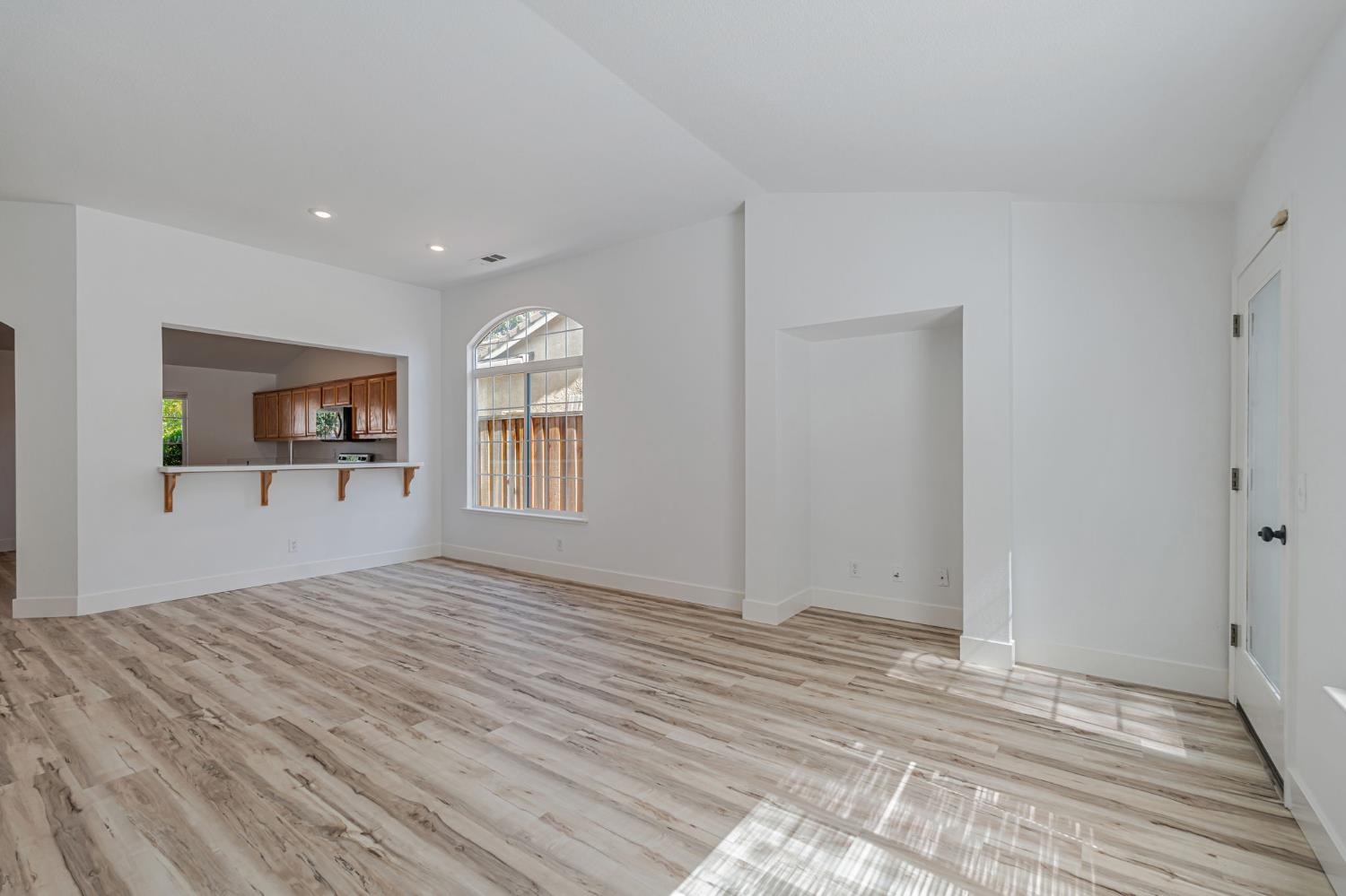 Detail Gallery Image 7 of 38 For 3828 Tern Ct, Merced,  CA 95340 - 3 Beds | 2 Baths