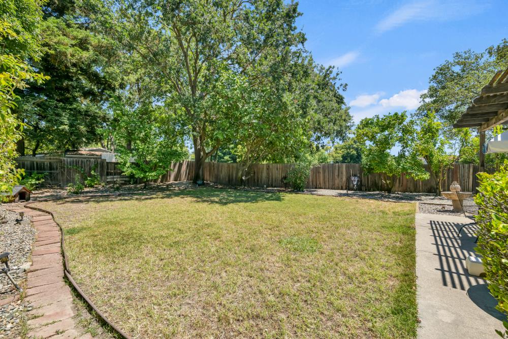 Detail Gallery Image 46 of 59 For 7527 Island Way, Sacramento,  CA 95831 - 3 Beds | 2 Baths