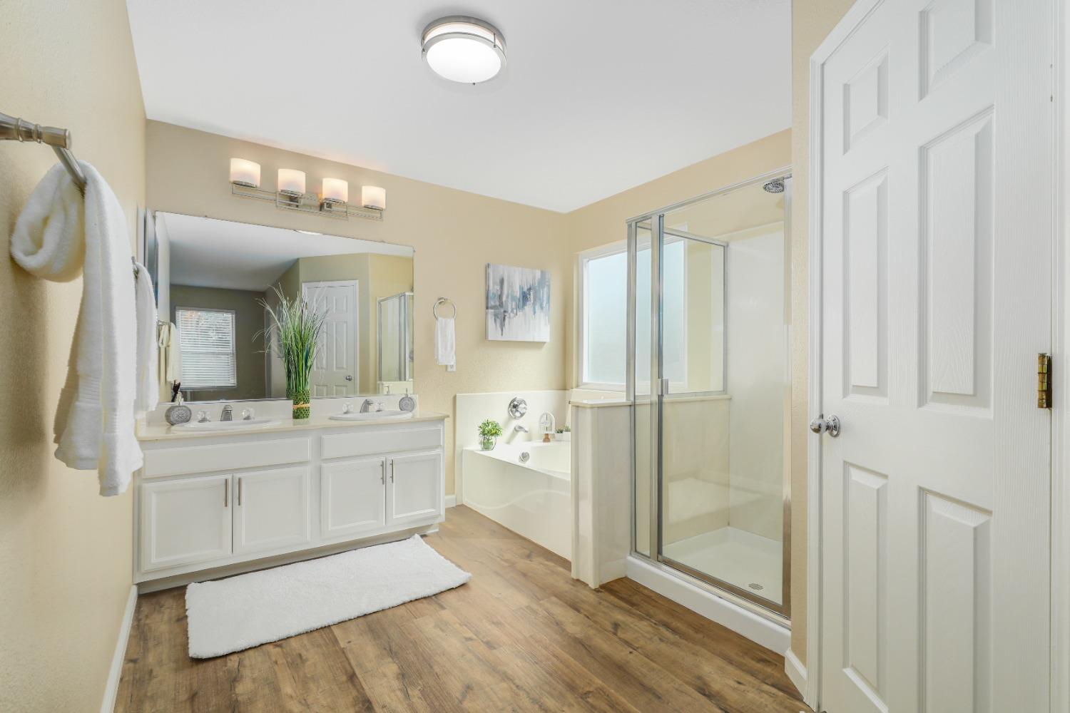 Detail Gallery Image 30 of 44 For 3355 Calla Lily Way, Sacramento,  CA 95833 - 5 Beds | 2/1 Baths
